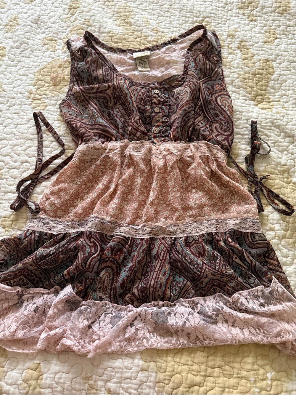 Daytrip cream and mauve lace camisole